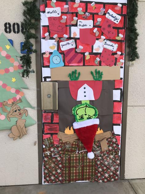 Mvhs Gets Festive With Door Decorating Contest