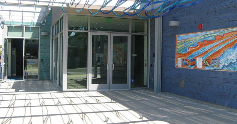 The FOL Bookstore Is Celebrating January With A Great Deal For Large Paperbacks