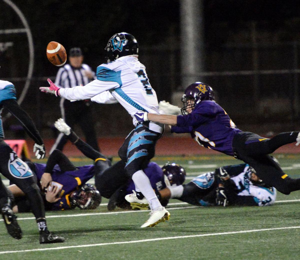 Amador Valley Defeats Deer Valley Sports Photos
