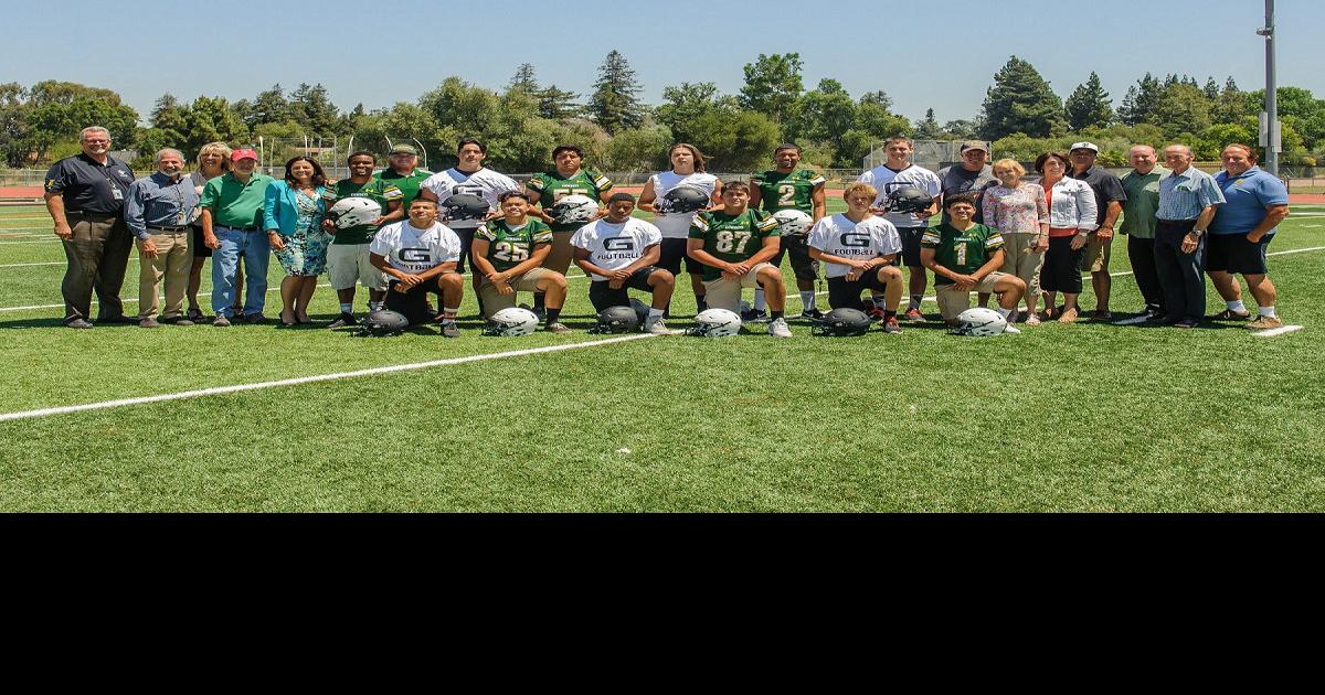 Livermore Football Players Issued AntiConcussion Helmets News