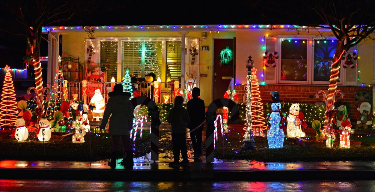 Candy Cane Lane Showcases Holiday Lights in Pleasanton The