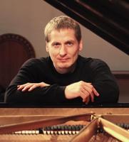 Valley Concert Chorale Hosts Pianist Daniel Glover