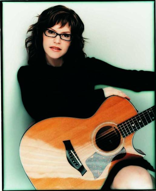 New Season Opens With Lisa Loeb In Concert Culture Independentnews Com