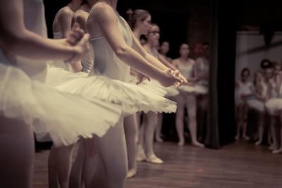 Ballet Ballerina Alexandre Dinaut Unsplash.jpg