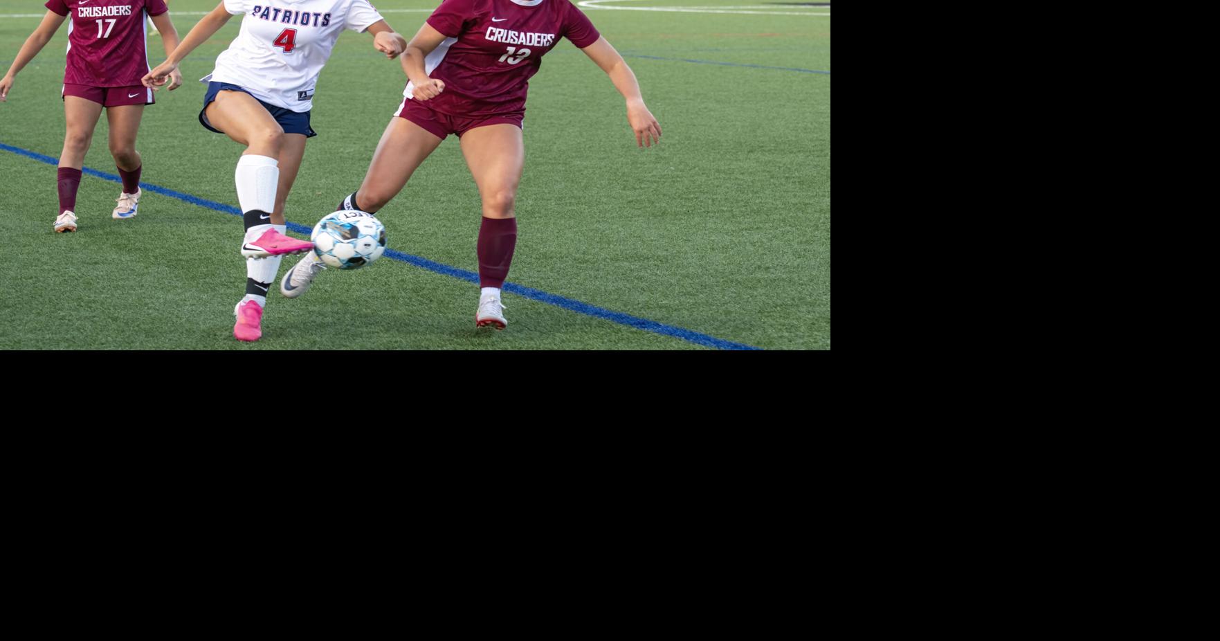 Girls Soccer: Crusaders passing early D-I test