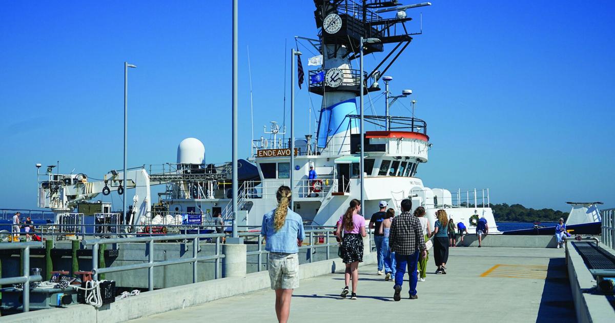 URI honors legacy of retiring RV Endeavor with public tours of vessel