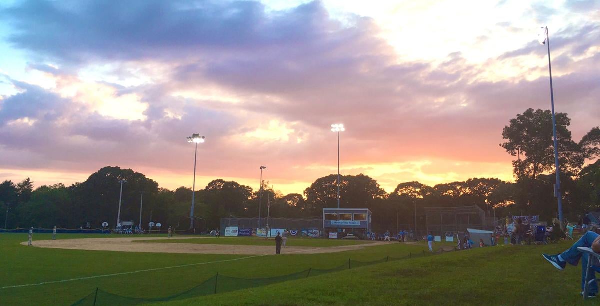 Newport Sunset League: Former MLB pitcher plays baseball in RI