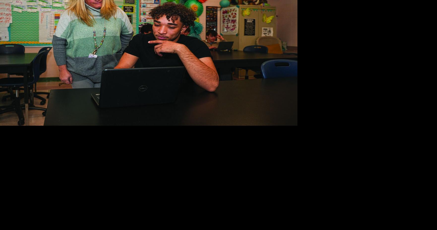 SK Computer Science program gives students hands-on education