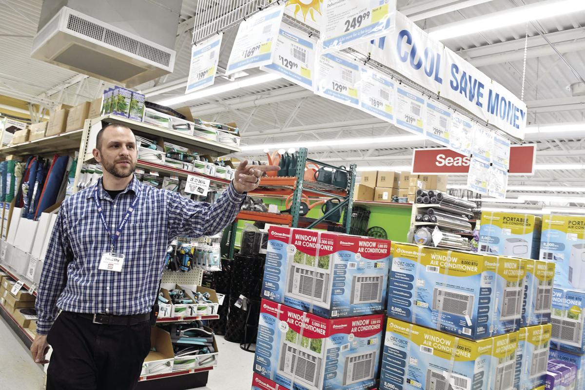 Job Lot Opens New Wakefield Location In Former Benny S News Independentri Com