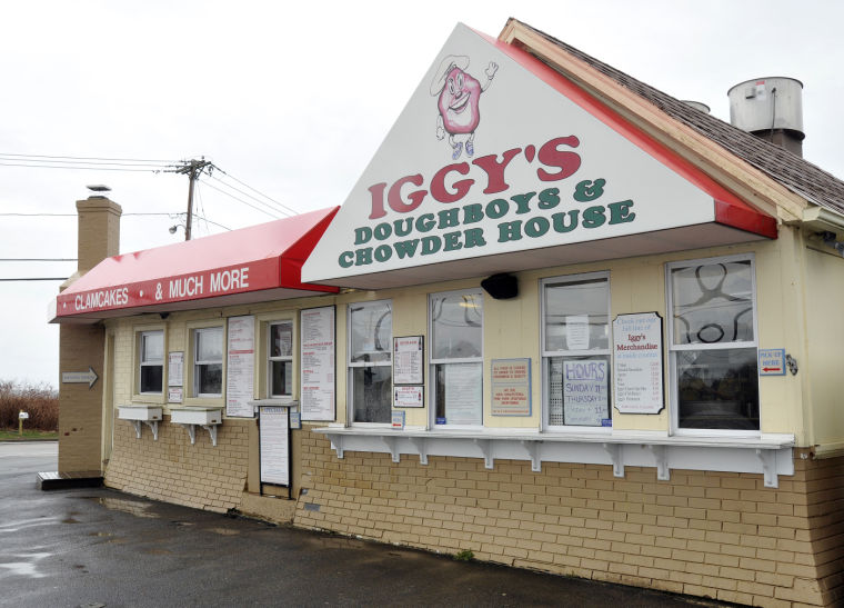 Iggy s Expansion Draws Ire Of Residents Businesses Narragansett 