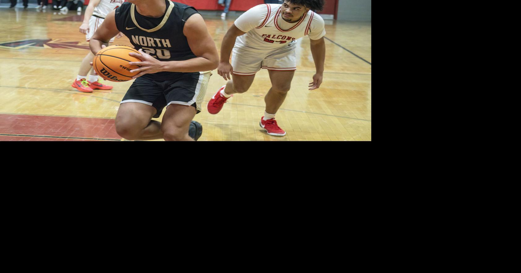 Boys Basketball: Skippers grit out first win | Sports | independentri.com