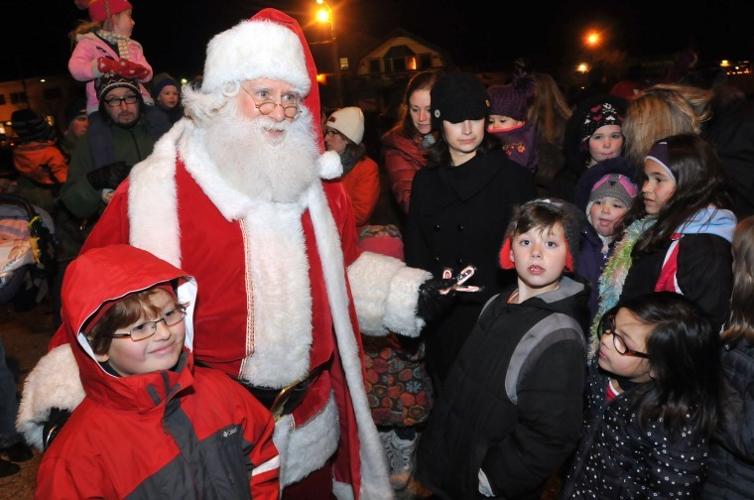 Wickford's Festival of Lights the holiday spirit Arts And