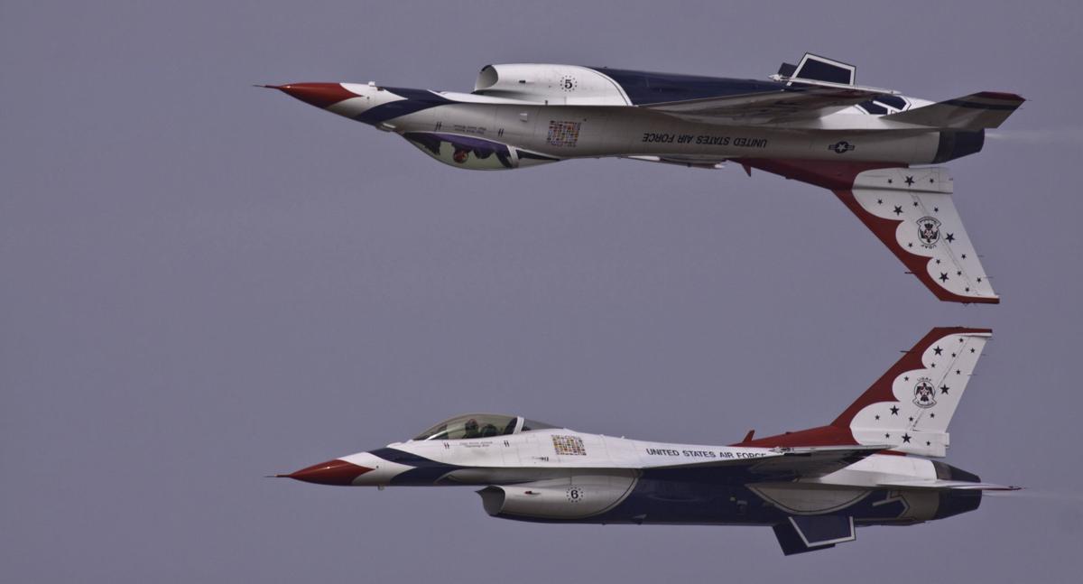 180301scl photo contest F-16 Thunderbird RZP.jpg