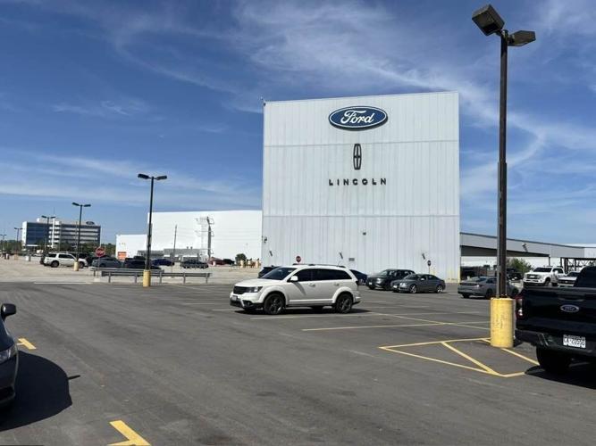 Oakville Ford plant gets $464.5 million from feds