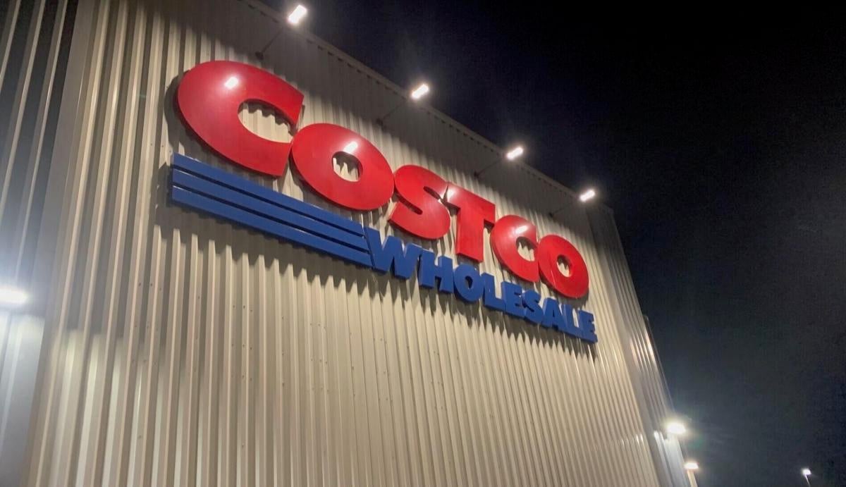 Large recalls at Costco on certain salad and chicken