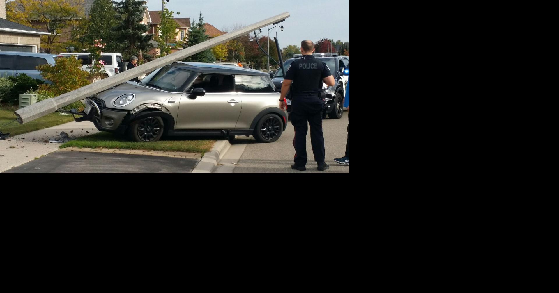 No one injured in Oakville accident