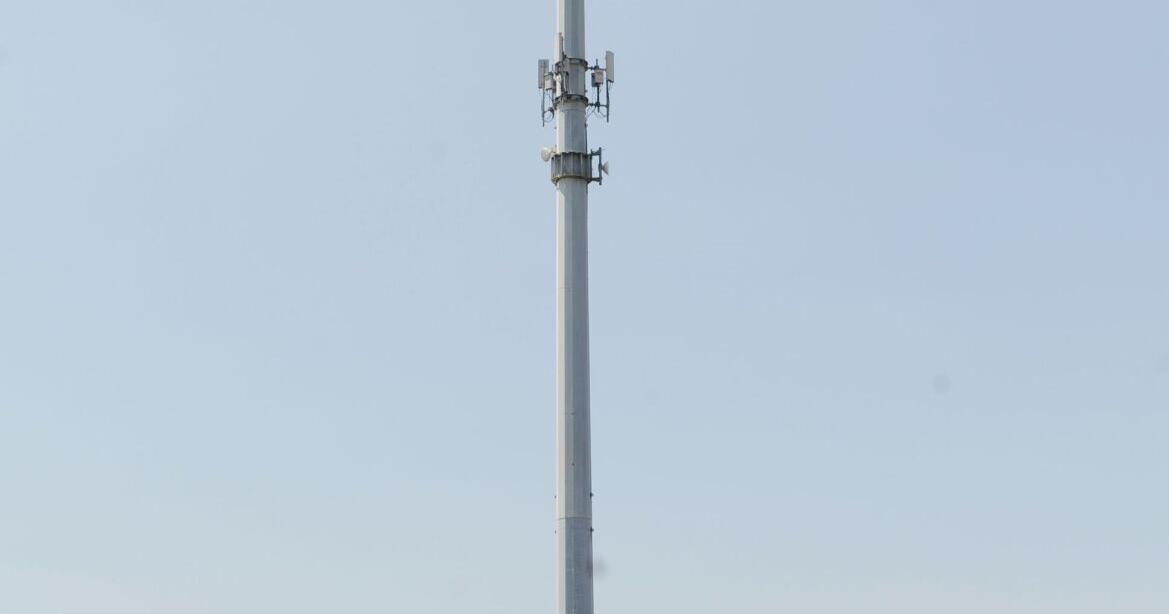Committee passes new cell tower protocol