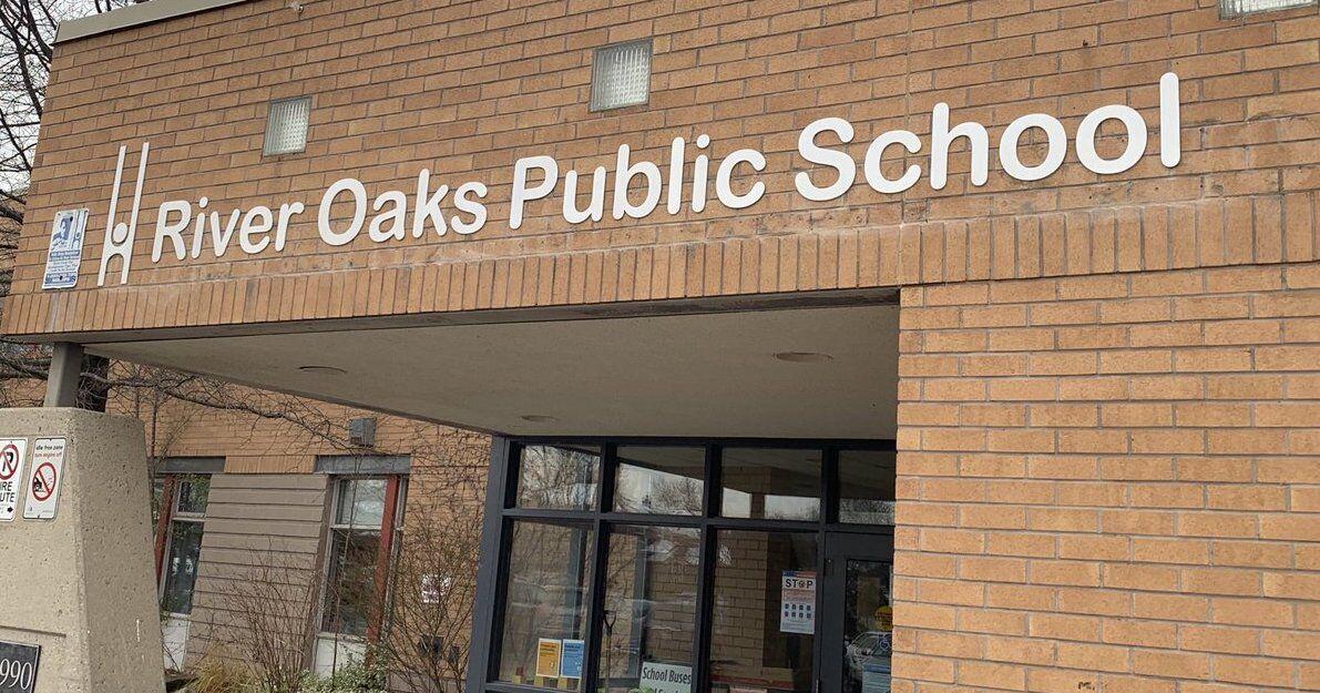 COVID19 outbreak at River Oaks Public School in Oakville now up to 6