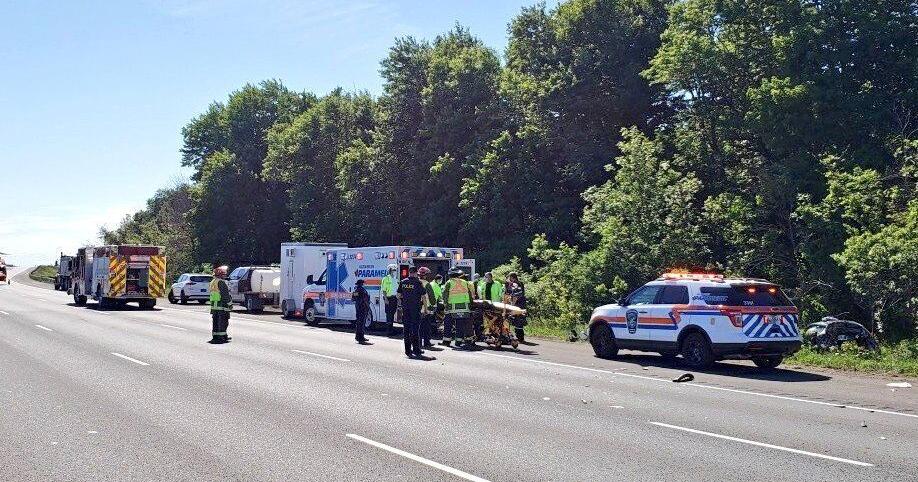 Multi-vehicle crash on Highway 401 in Milton sends 1 to hospital via ...