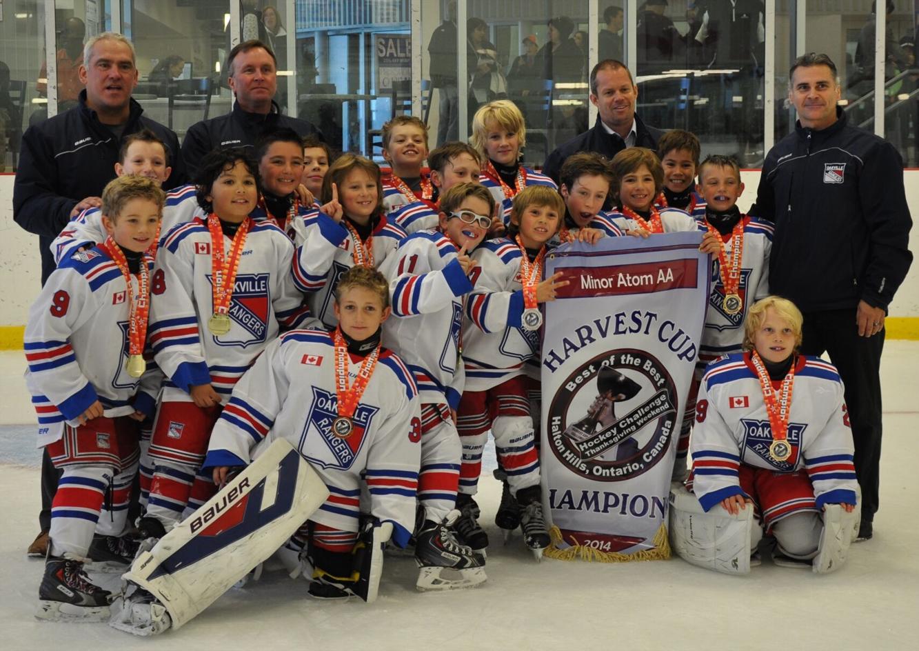 Oakville minor atoms win Halton Hills hockey tournament