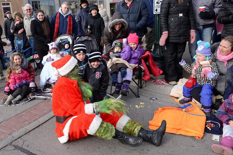 Santa Claus arrives in Oakville