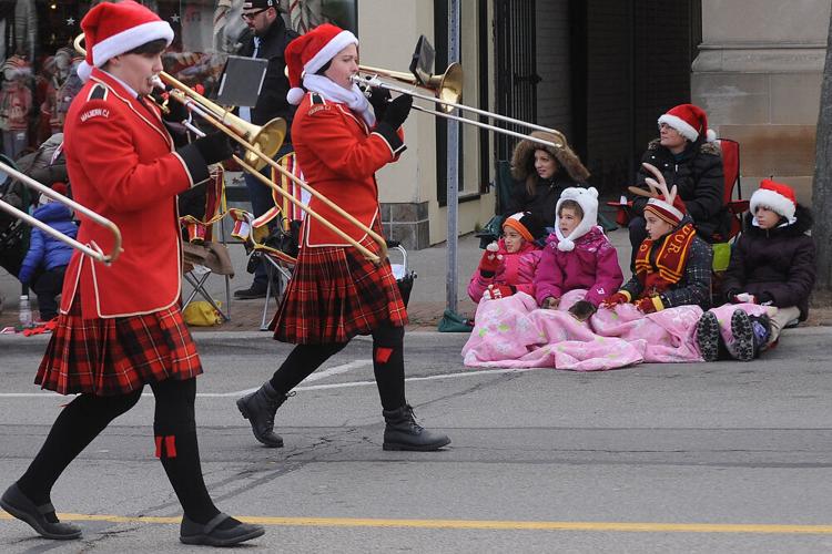 Santa Claus arrives in Oakville