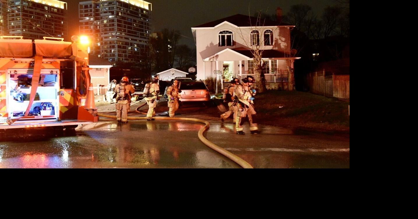 'Pronounced deceased' House fire in Oakville leaves 1 dead and another