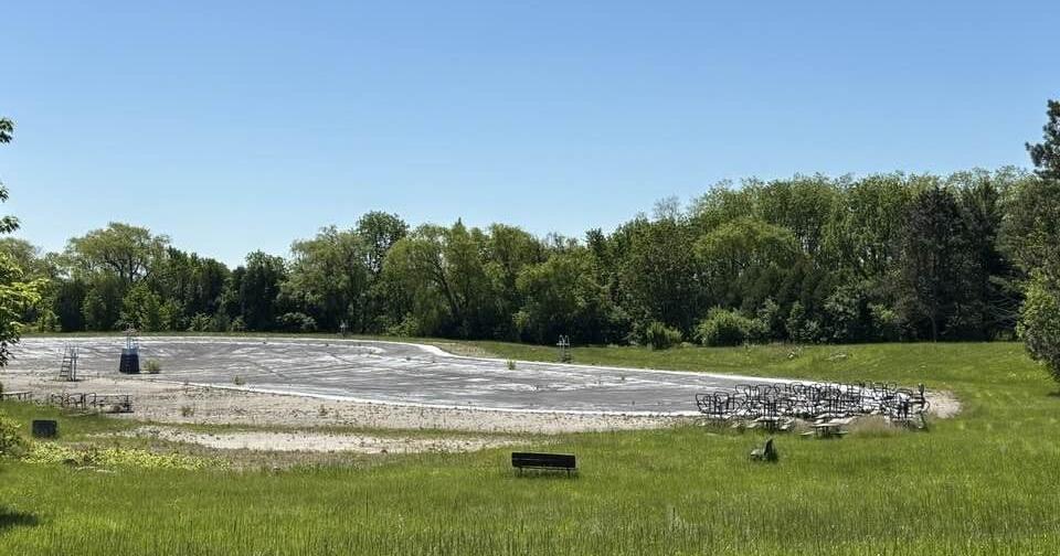 Closure of 1.8-acre provincial park outdoor pool in Oakville entering 7th year