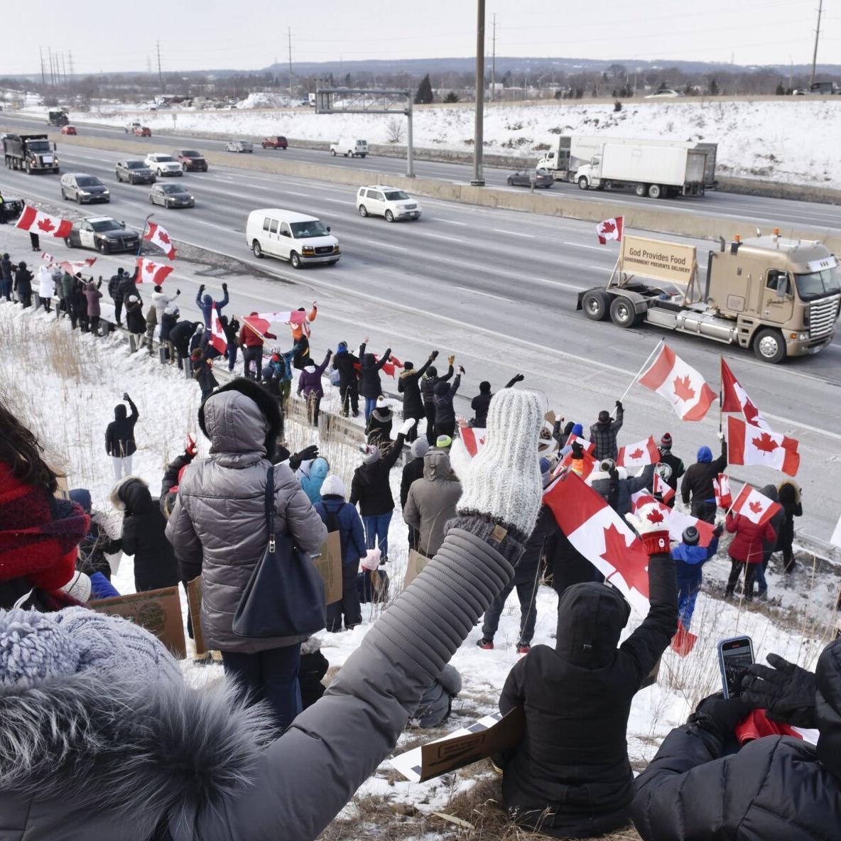 JUST SAY NO': Video shows more than 1,000 gathering near Burlington QEW to  cheer on 'Freedom Convoy