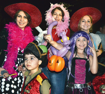 Halloween Off to Colorful, Sometimes Spooky Start at Vienna Parade ...