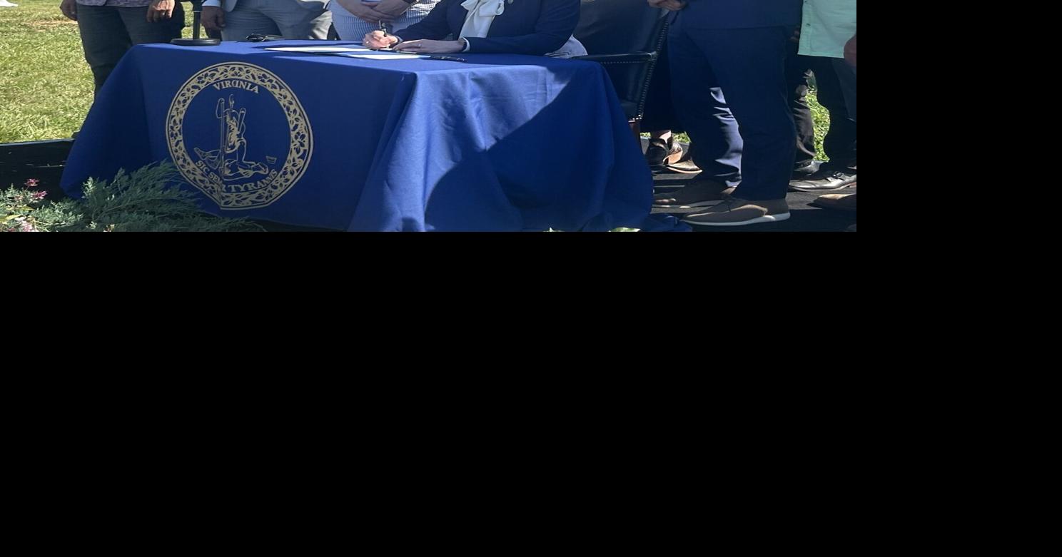 Defining agrivoltaics: Spanberger, local lawmakers celebrate bill-signing at Loudoun farm event