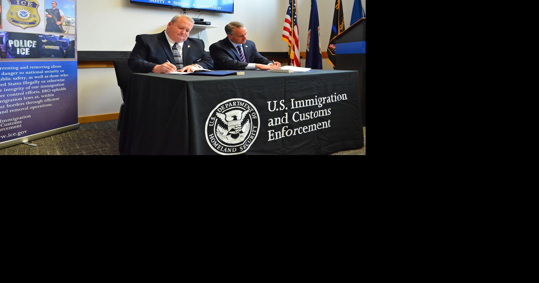 Why did border czar Tom Homan have a Culpeper County deputy badge?