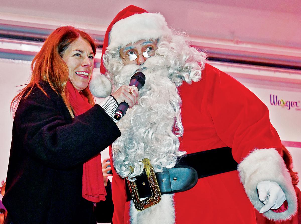 Santa Hotline Is Up And Running In Vienna Vienna Insidenova Com