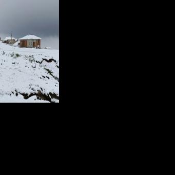 Heavy snow hits Turkey’s northeast as southwest burns