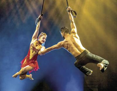 Cirque Italia Acrobats Perform Under The Big Top With Water And No Animals Things To Do Insidenova Com