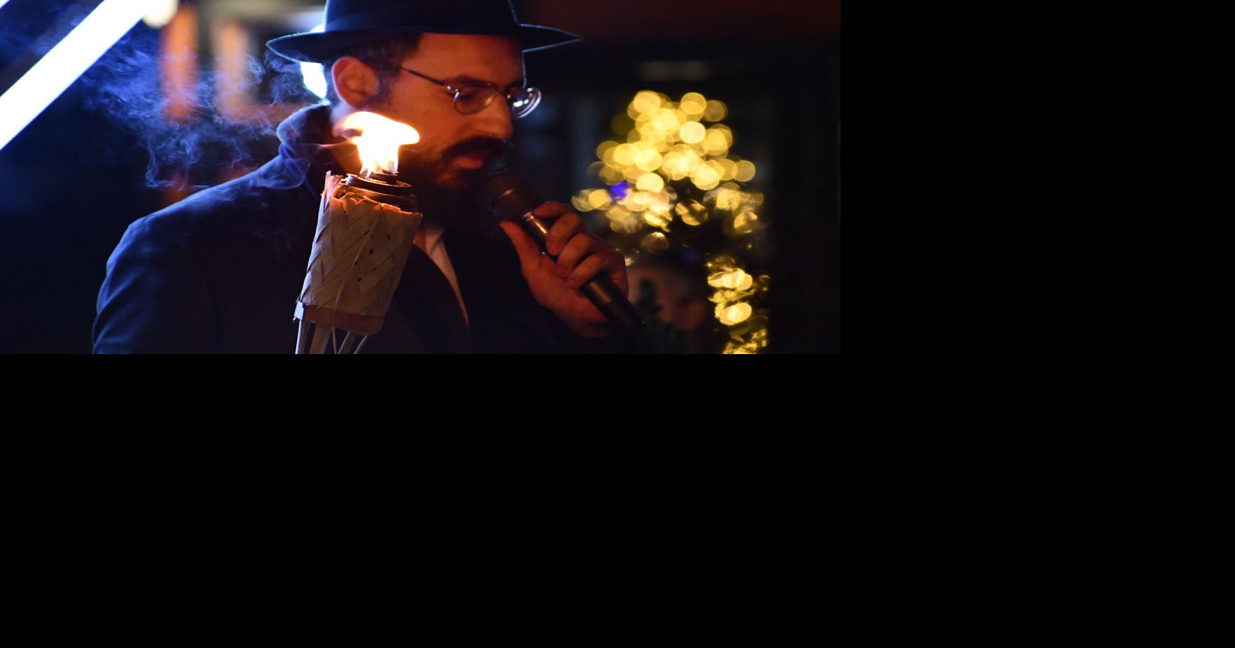 WATCH & READ: Prince William’s Jewish community pays homage to Australia shooting victims at annual menorah lighting