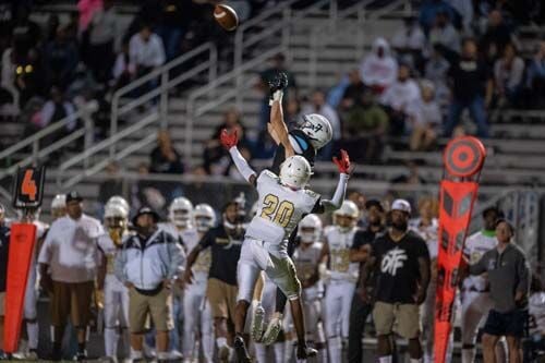 28_IN_Freedom_v_Stone Bridge_Football__S517707.jpg