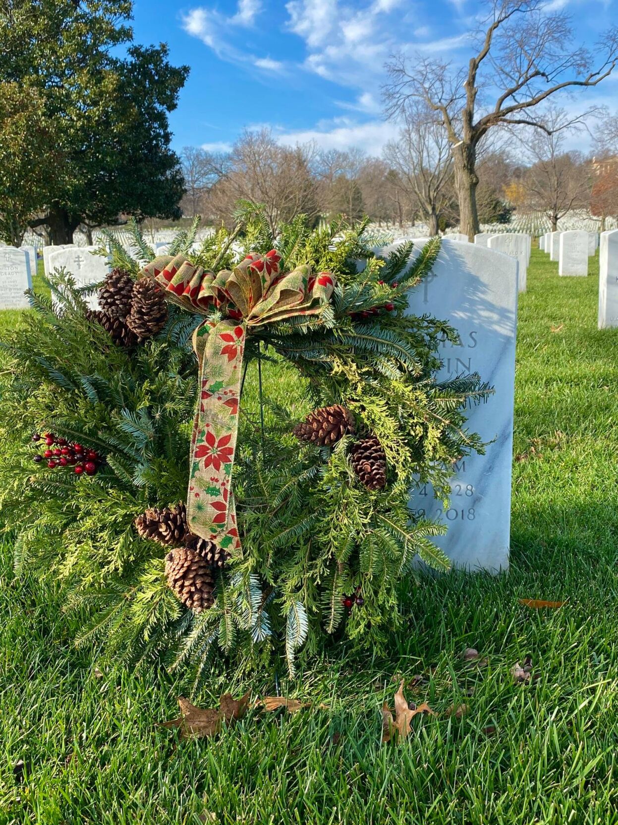 VIDEO: Volunteers Place 1.7 Million Wreaths For Wreaths Across America ...