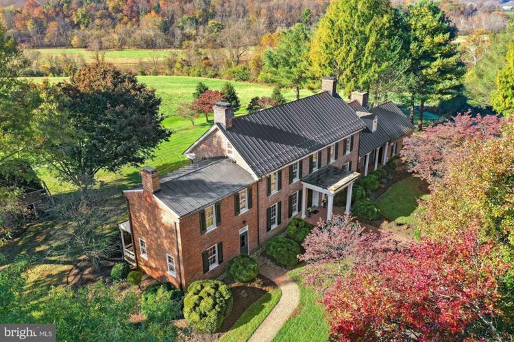 Six historic estates for sale in Northern Virginia Headlines