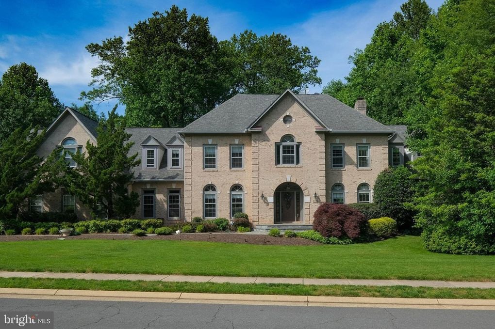 9 top homes for sale in Reston Fairfax