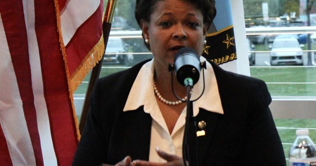 Manassas Mayor Michelle Davis-Younger now to resign Sept. 30