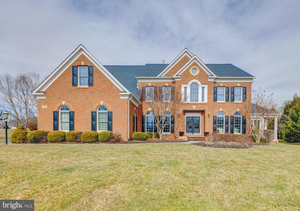 7 top homes for sale in Herndon Real Estate