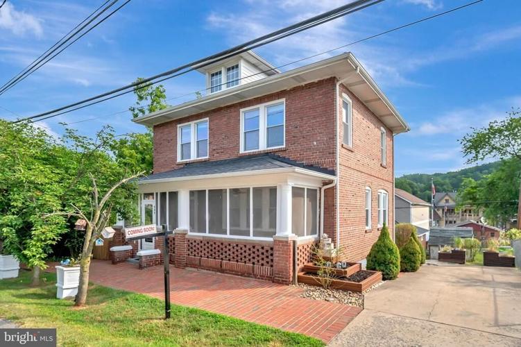 Top five homes for sale in Occoquan Headlines