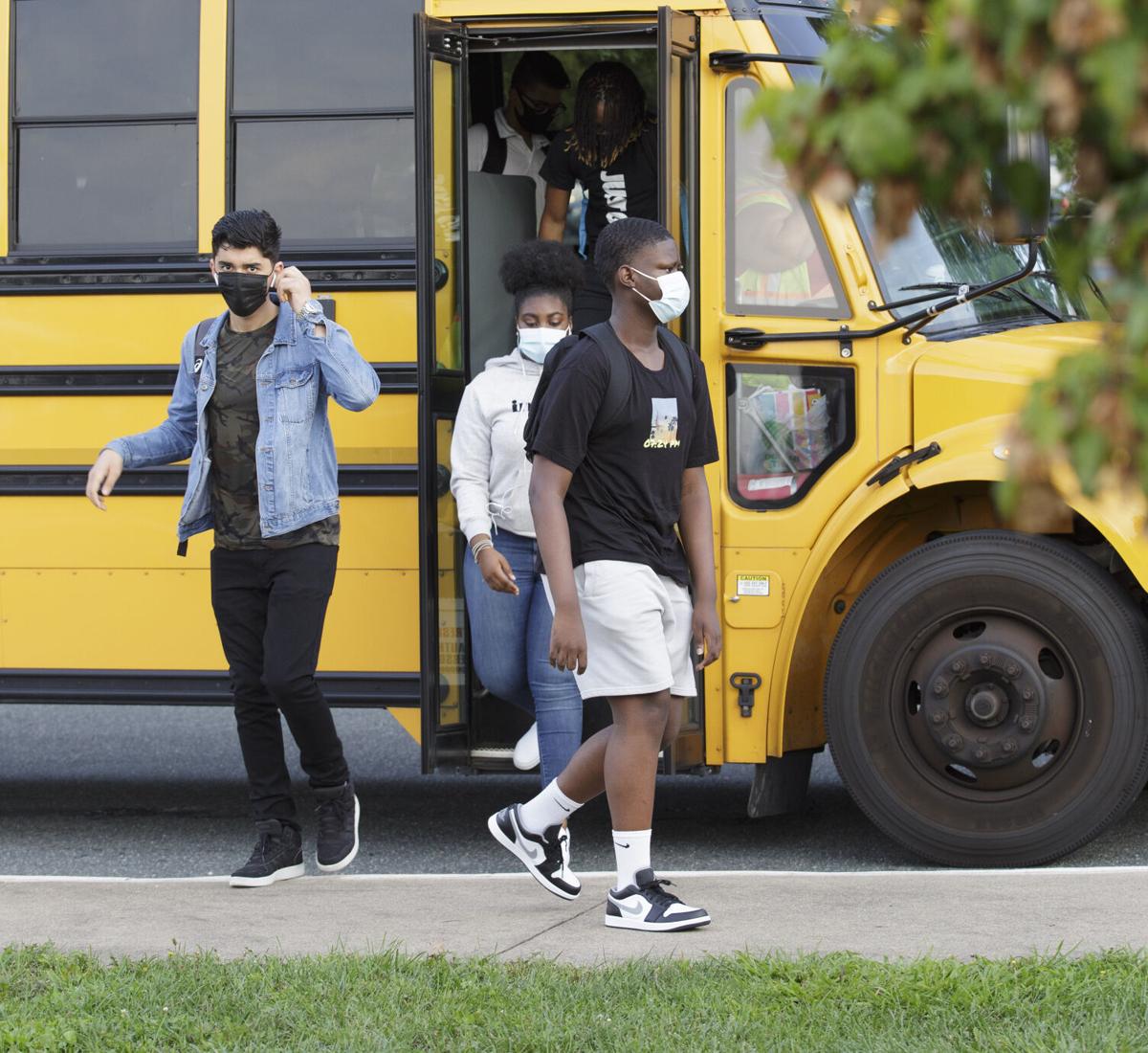 Despite Youngkin S Order Northern Virginia School Districts Maintaining Mask Requirements Headlines Insidenova Com