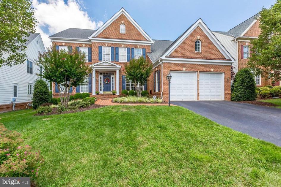 5 top homes for sale in Woodbridge Real Estate