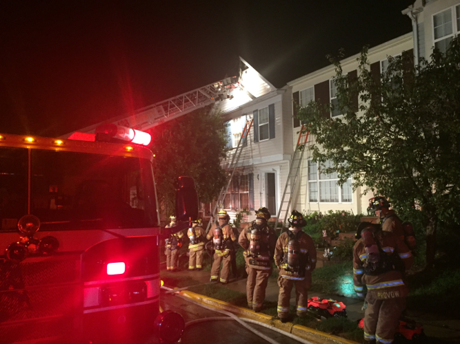 Lightning strike sparks Centreville townhouse fire Wednesday