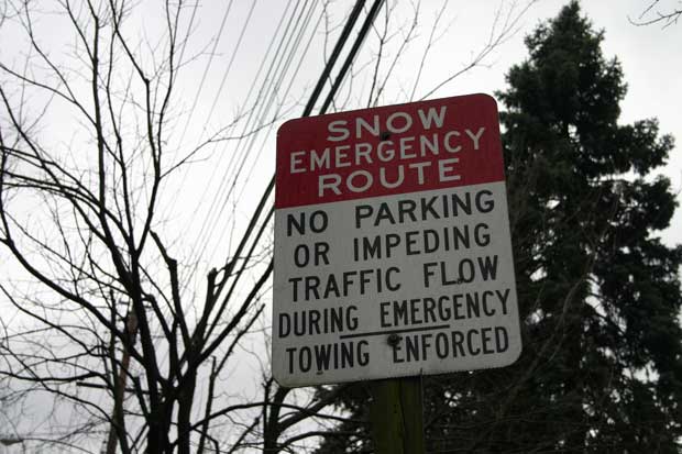 Leaning Potomac Mills sign causes major traffic problems on