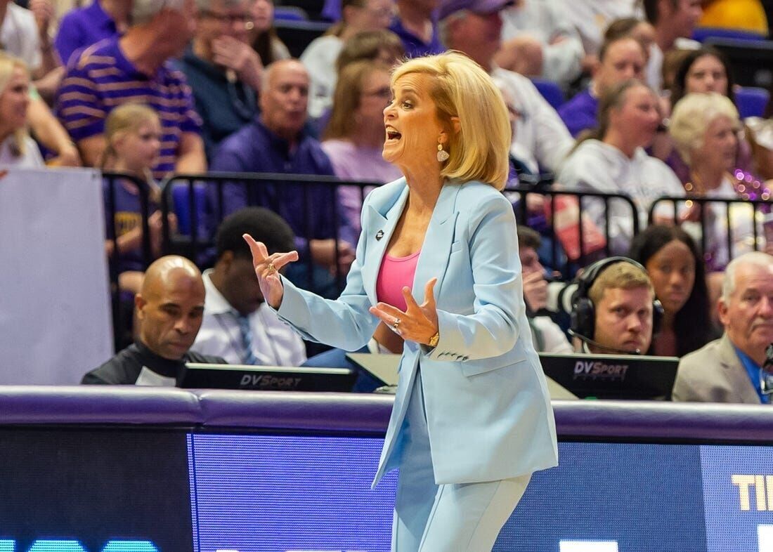 LSU coach Kim Mulkey lashes out at Washington Post, threatens legal action