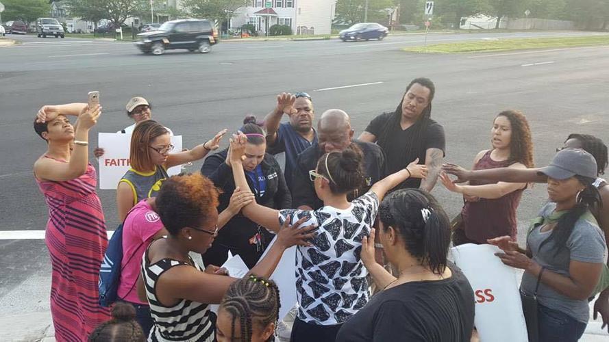 Impromptu group offers up prayers for Dale City Headlines