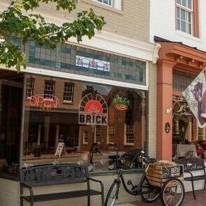 Black Bear Bistro closes up shop in Old Town Warrenton - Vimarsana News